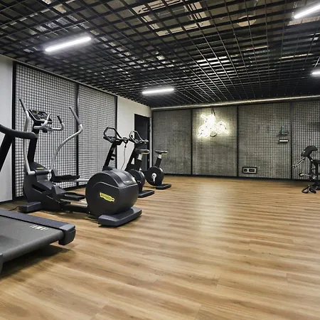 Blue Studio In With Desk And Free Access To The Gym By Renters * Gdańsk