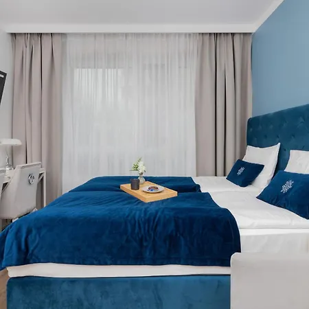 Blue Studio In With Desk And Free Access To The Gym By Renters * Gdańsk